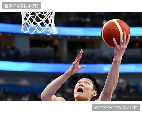 胡金秋延续高效的个人进攻表现，但广厦队在季后赛中未能突破深圳队的防守矩阵